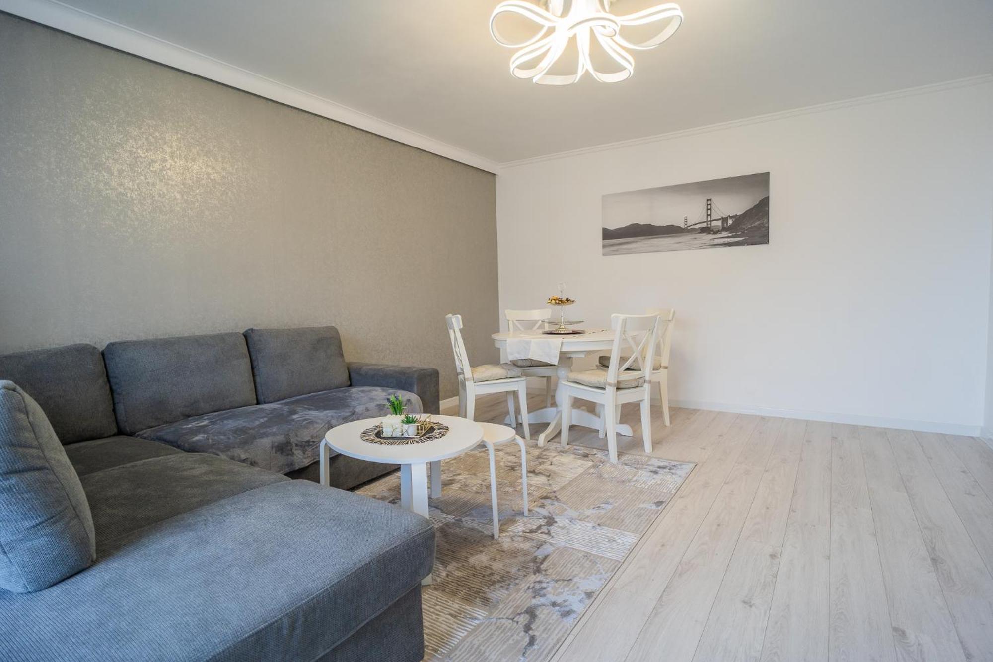 شقة Luxury 2Br On Decebal Avenue بوخارست المظهر الخارجي الصورة