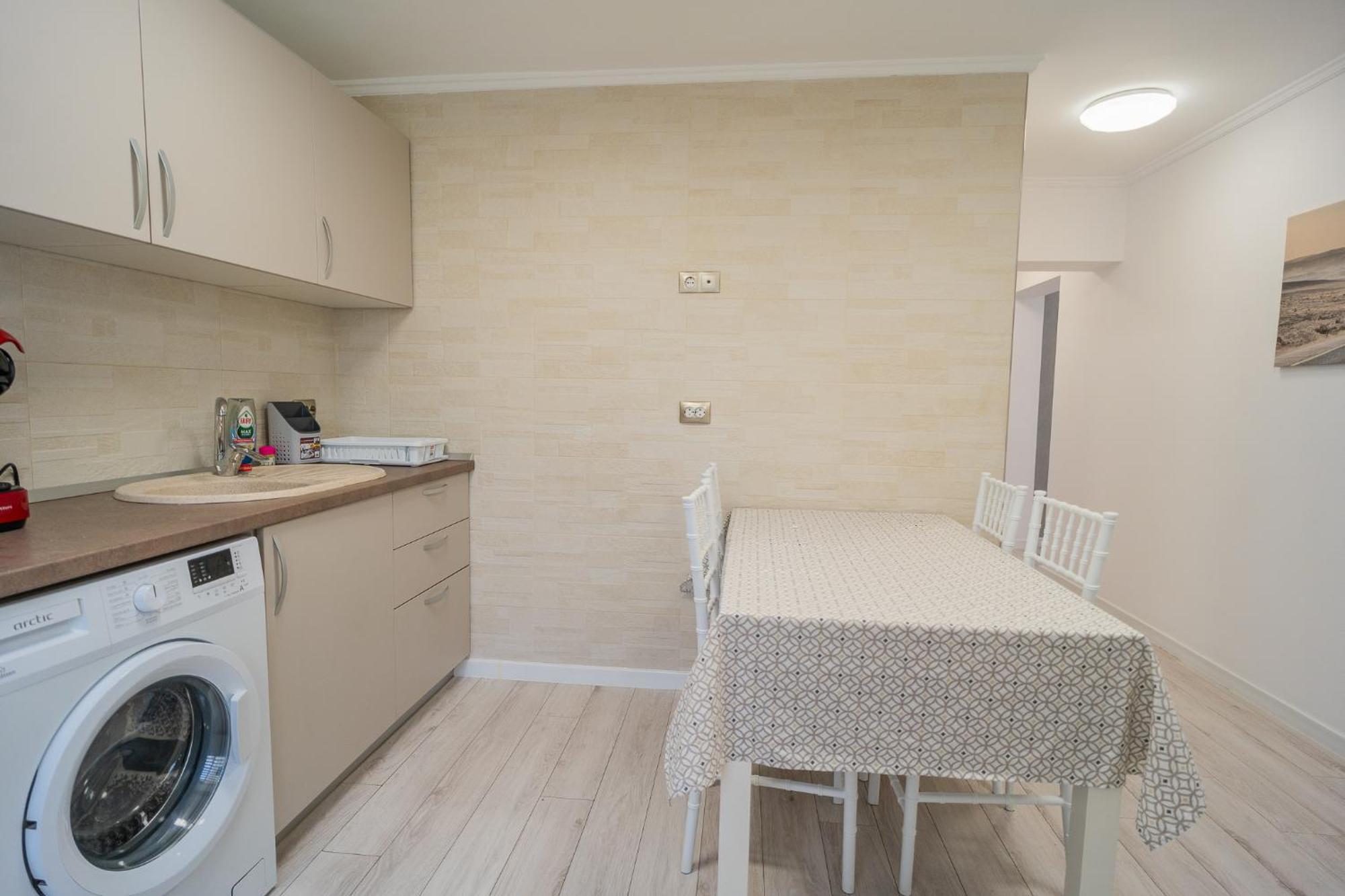 شقة Luxury 2Br On Decebal Avenue بوخارست المظهر الخارجي الصورة